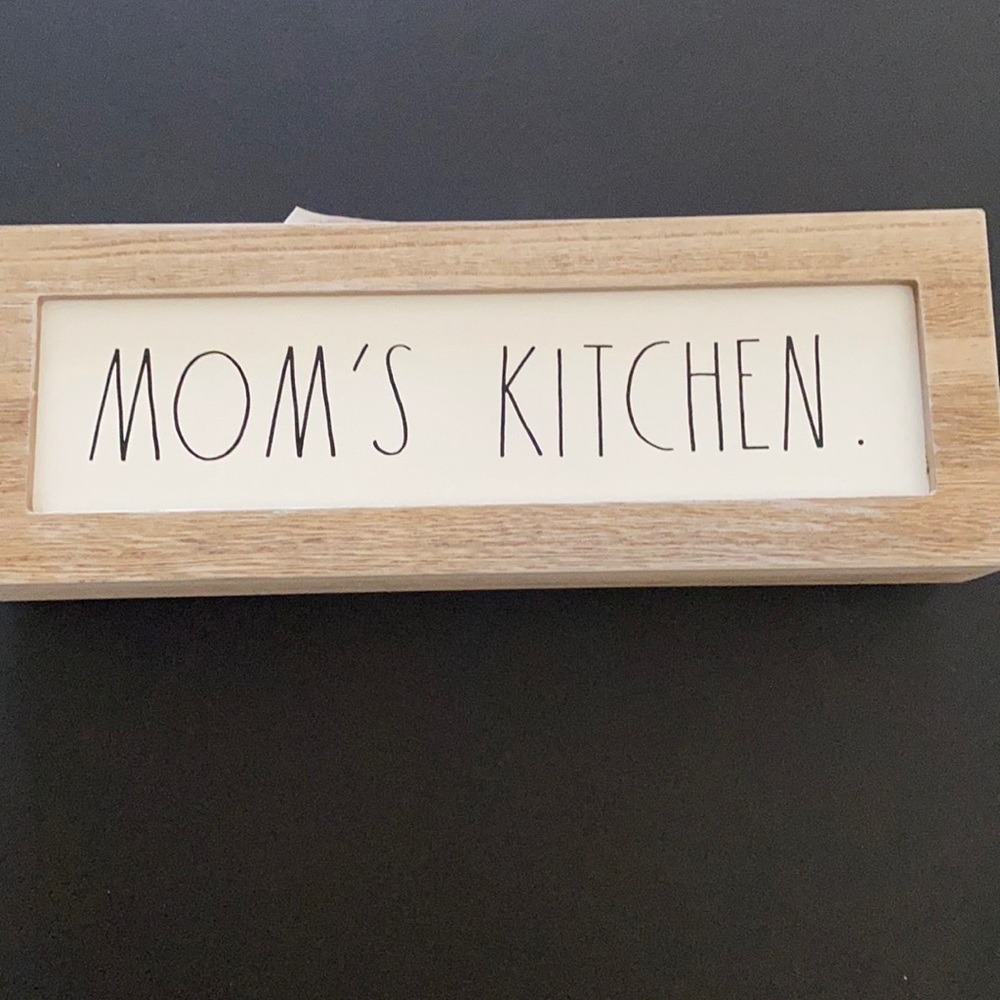 Rae Dunn Moms Kitchen Sign
